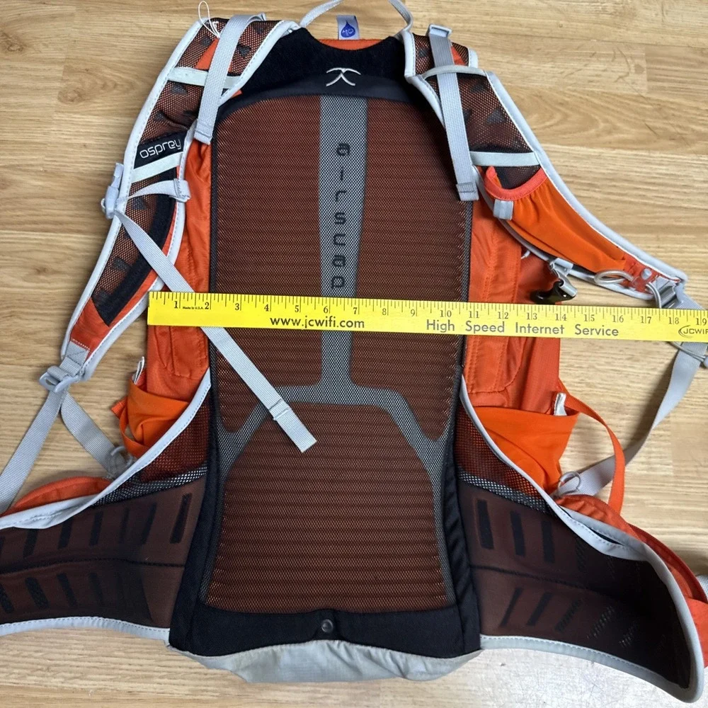 Osprey Talon 22 Backpack Orange Hiking Camping Medium/large